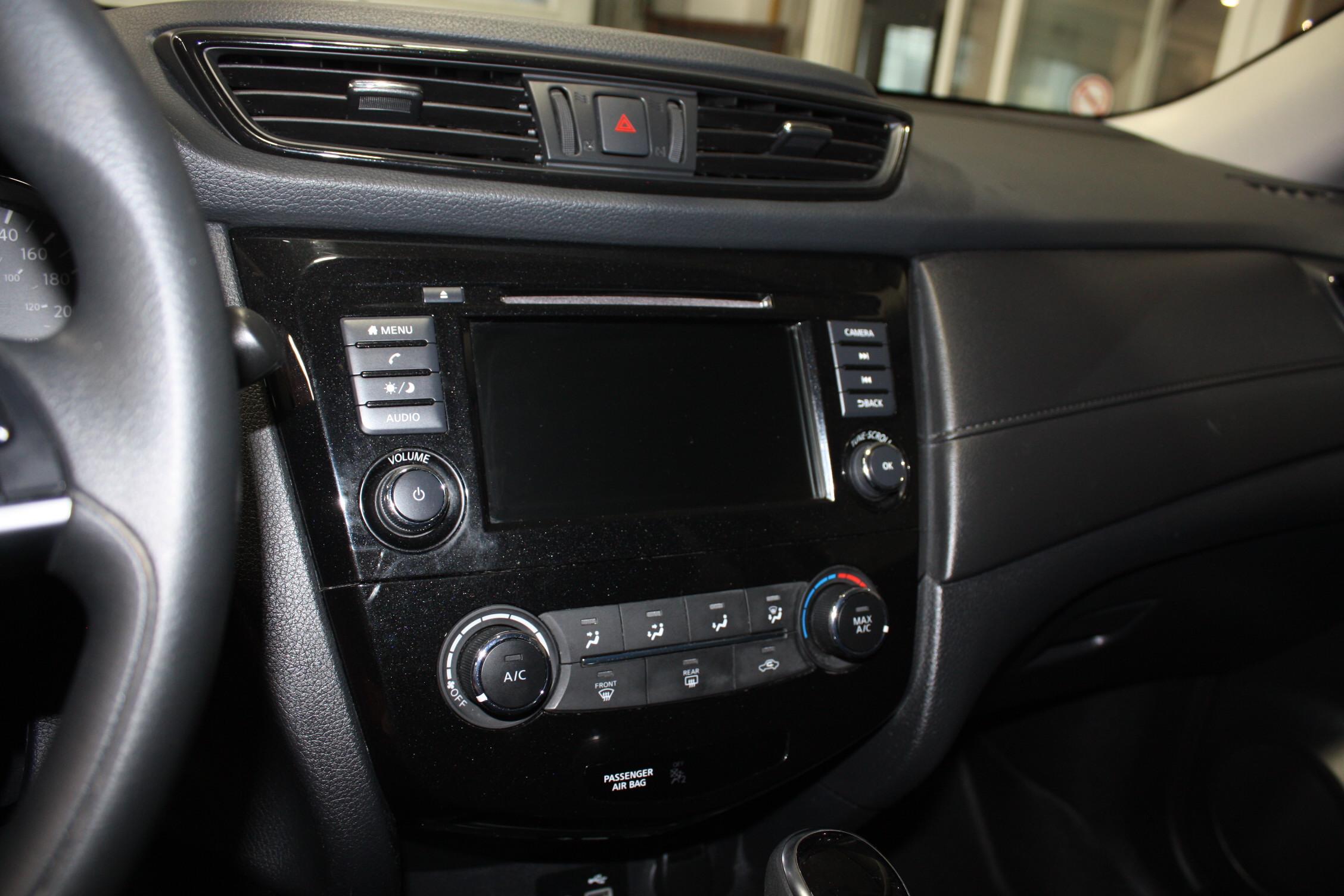 2019 NISSAN ROGUE AWD