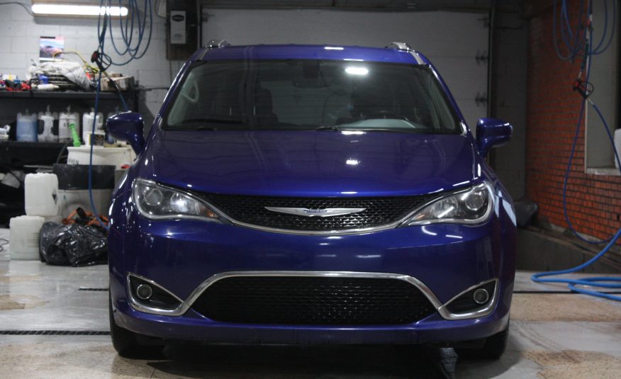 2020 CHRYSLER PACIFICA TOURING-L