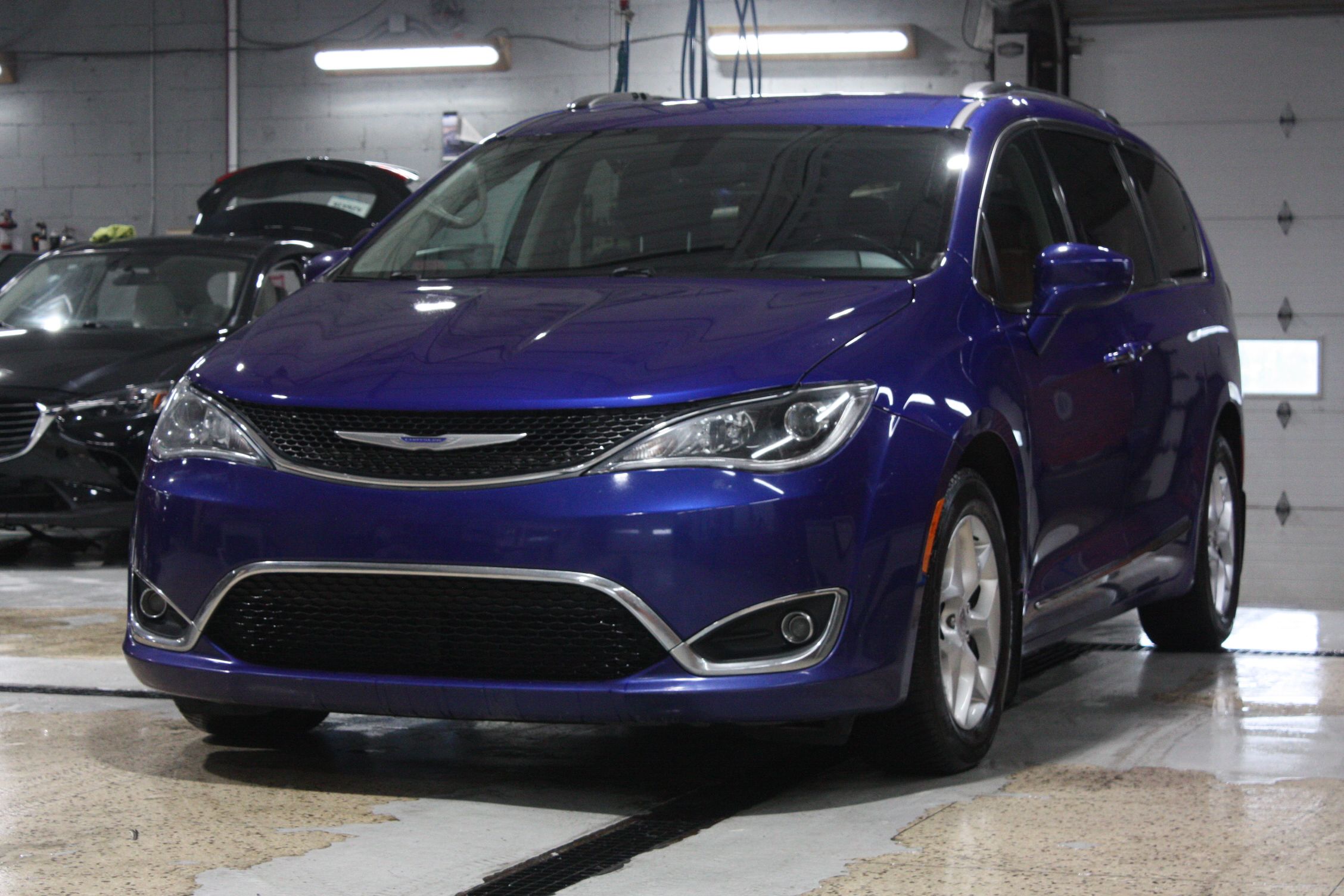 2020 CHRYSLER PACIFICA TOURING-L