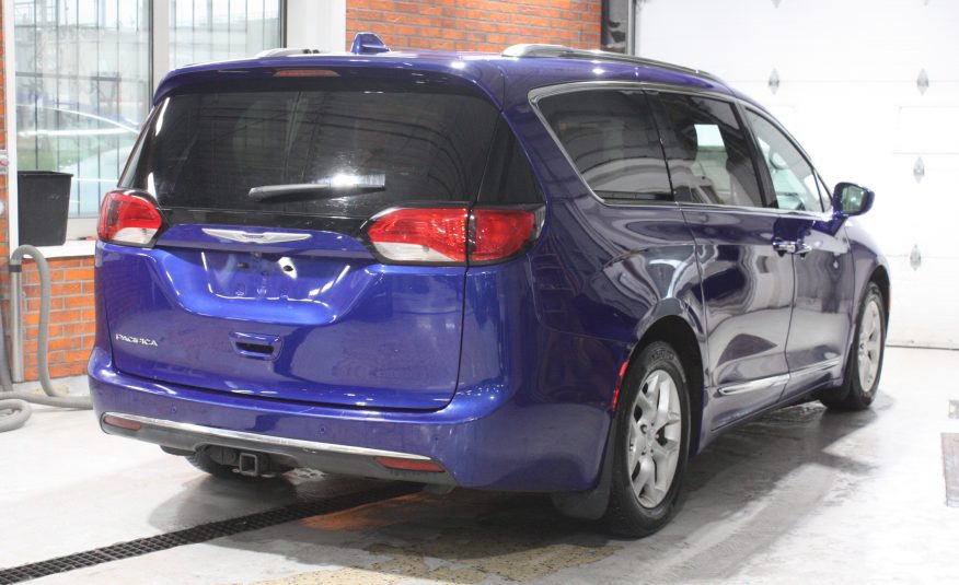 2020 CHRYSLER PACIFICA TOURING-L