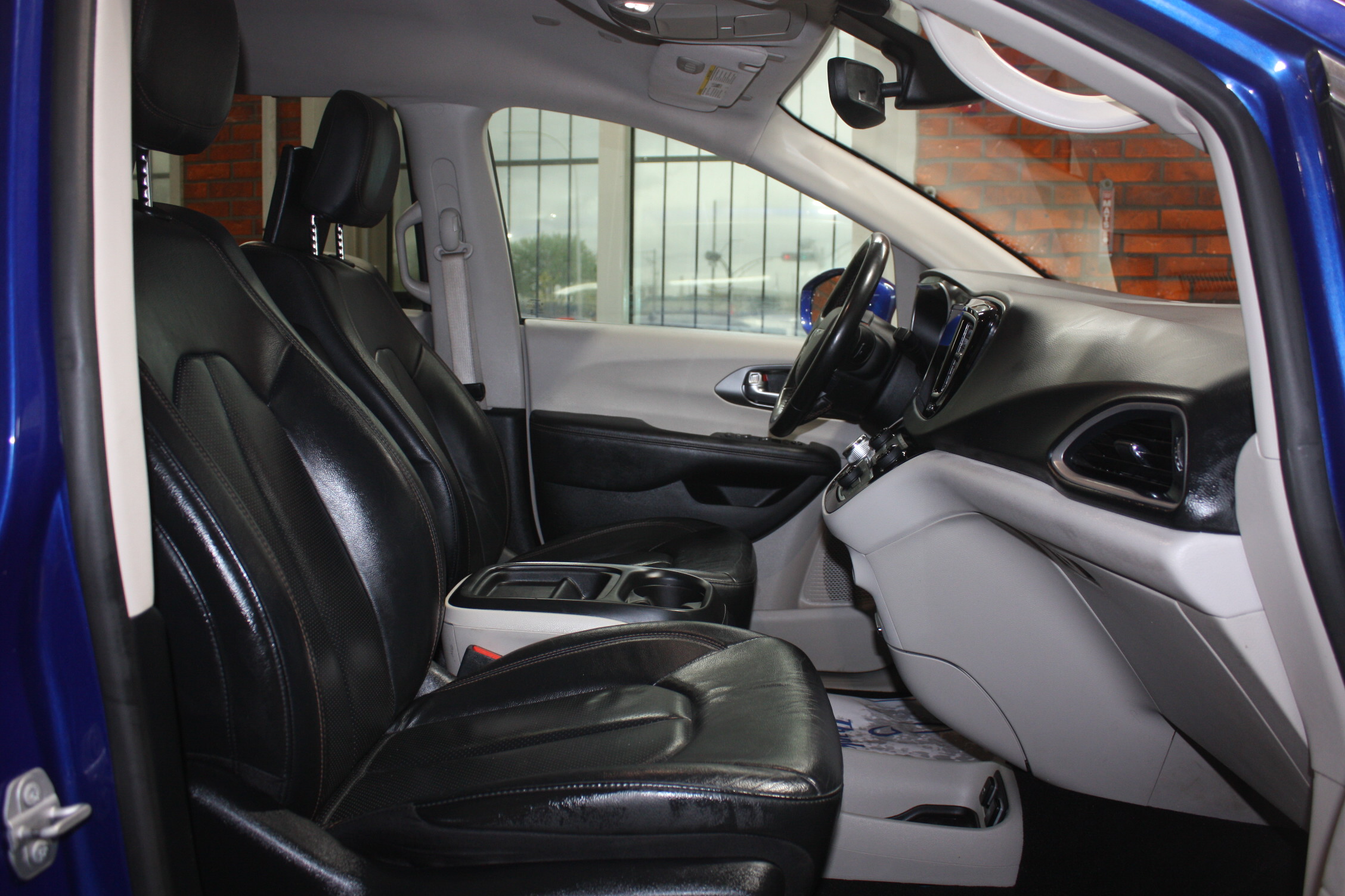 2020 CHRYSLER PACIFICA TOURING-L