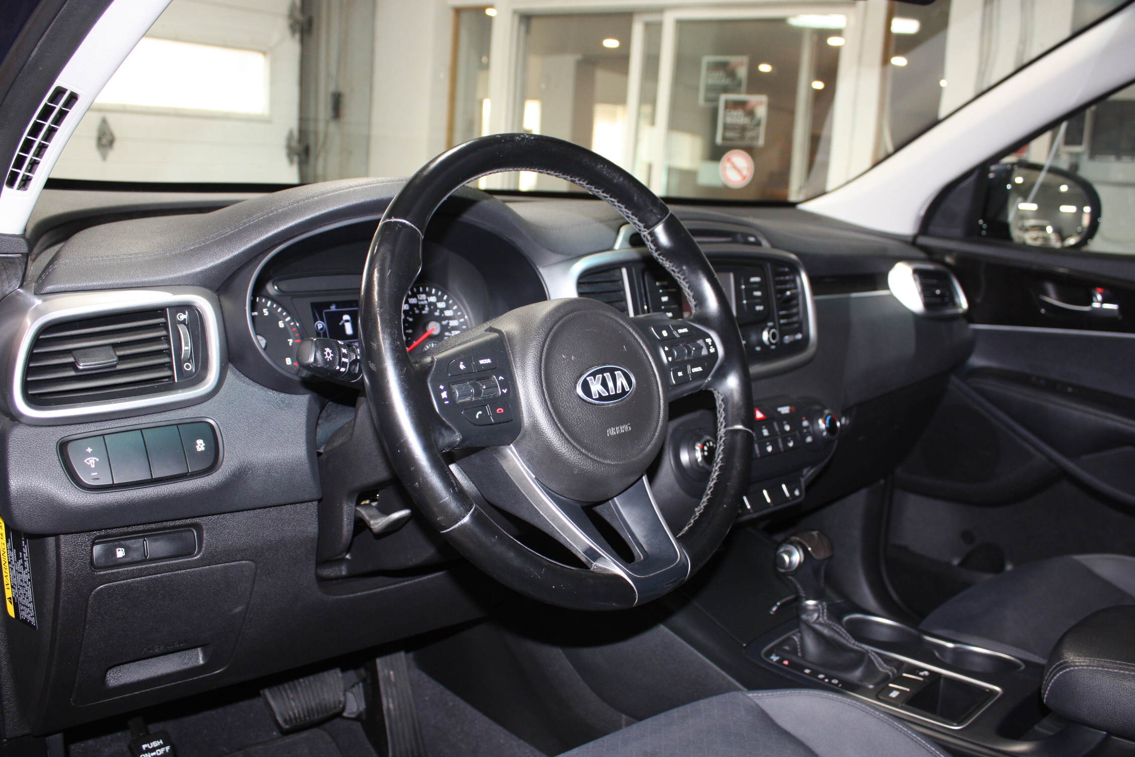 2016 KIA SORENTO LX+ FWD