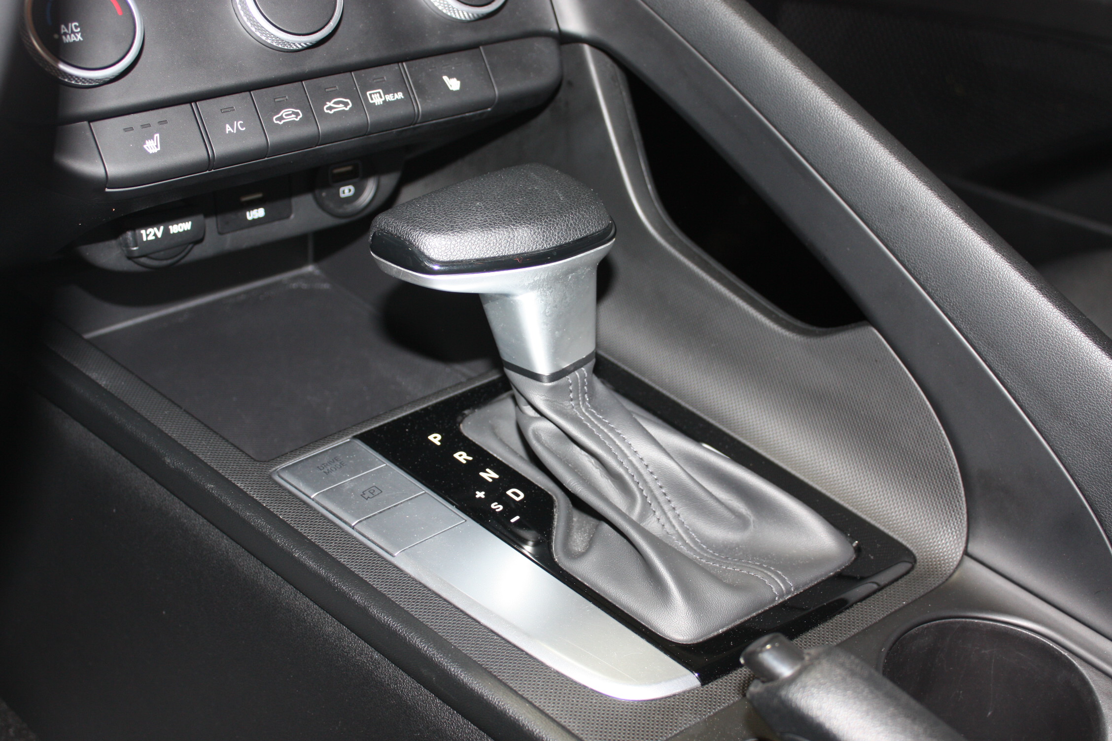 2022 hyundai ELANTRA