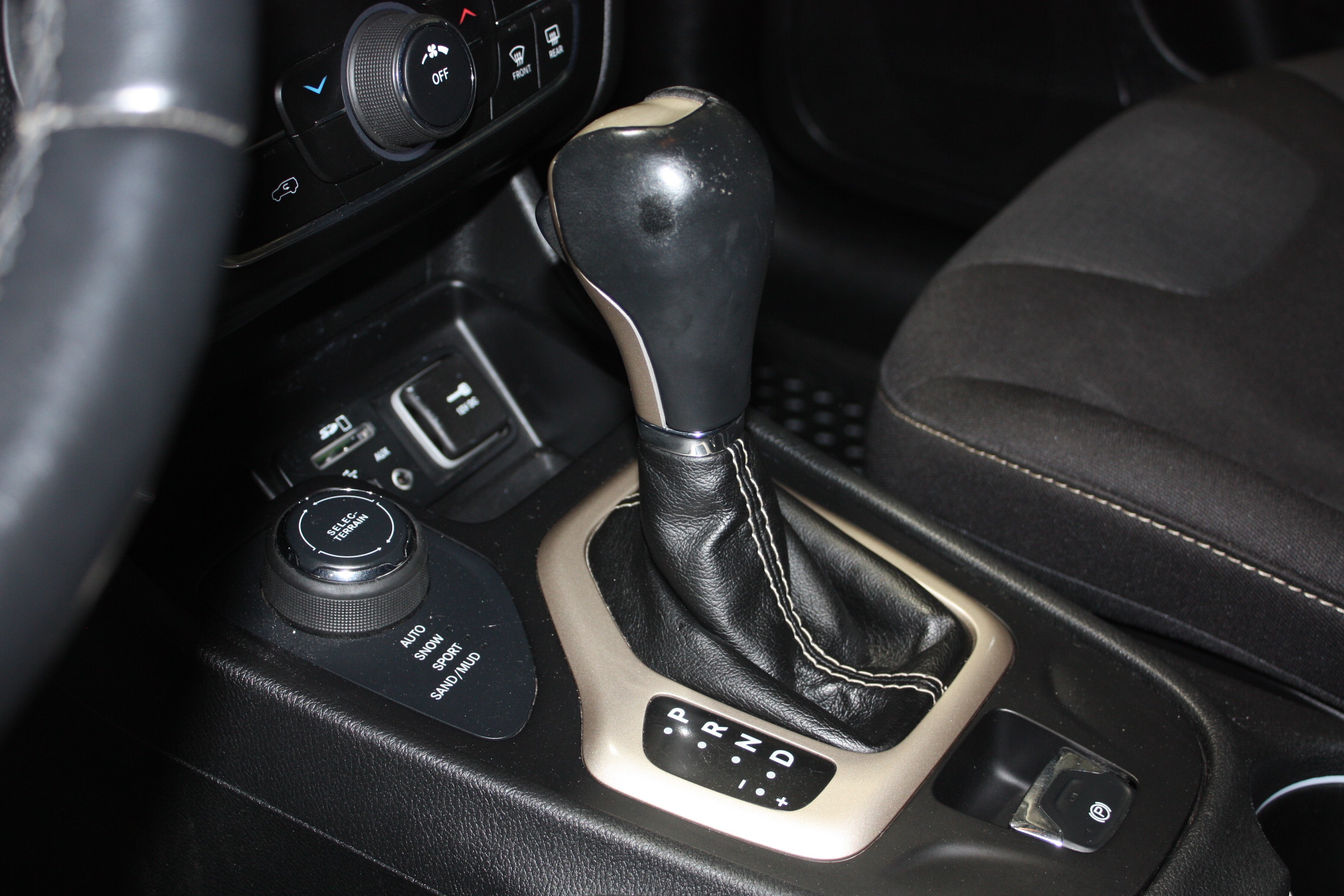 2016 JEEP CHEROKEE NORTH 4X4