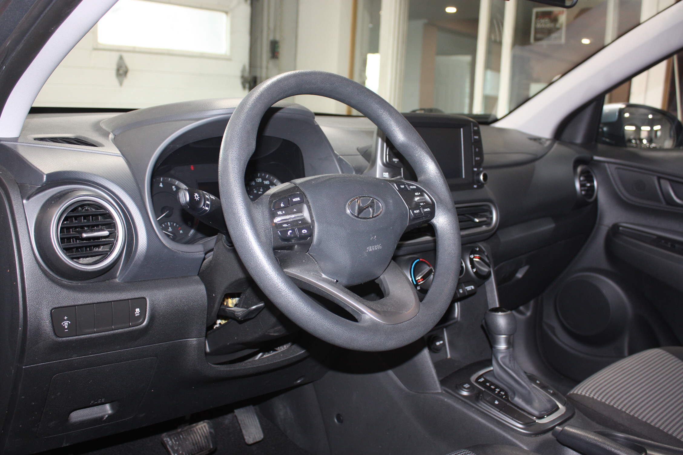 2019 HYUNDAI KONA ESSENTIAL AWD