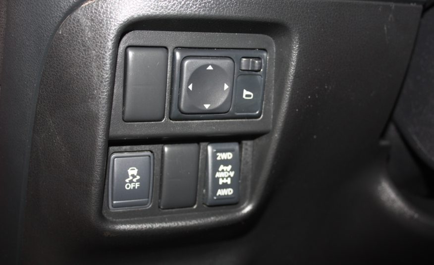 2012 NISSAN JUKE S