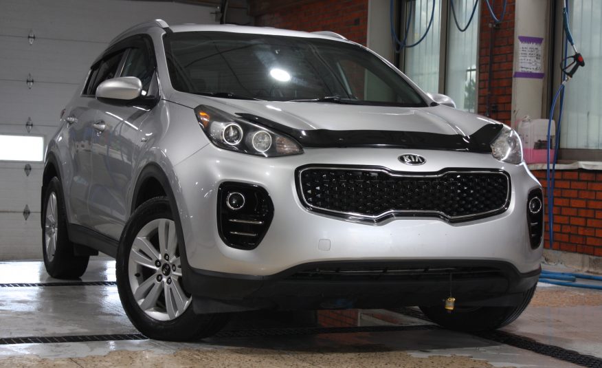 2017 KIA SPORTAGE LX AWD