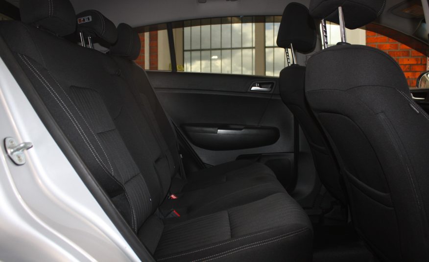 2017 KIA SPORTAGE LX AWD