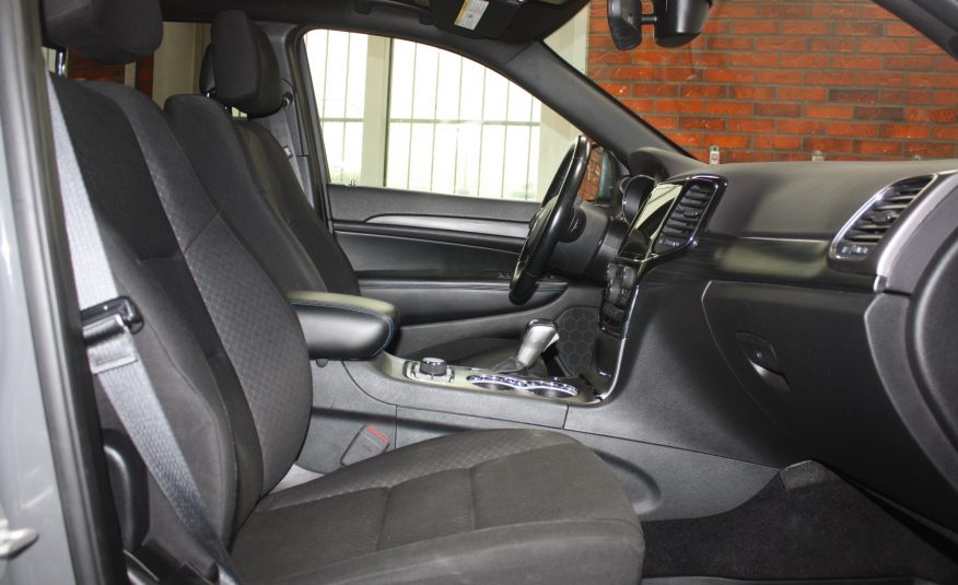 2020 JEEP GRAND CHEROKEE UPLAND V6 4X4
