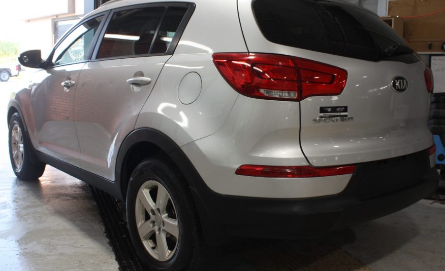2016 KIA SPORTAGE LX AWD