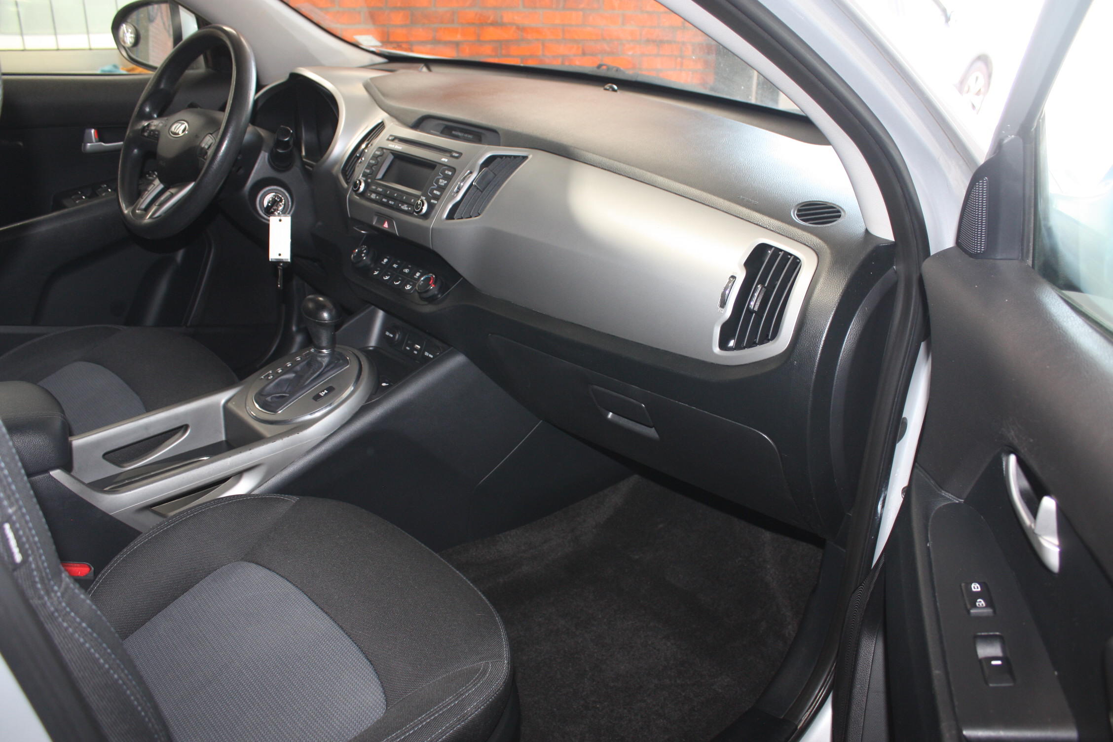 2016 KIA SPORTAGE LX AWD