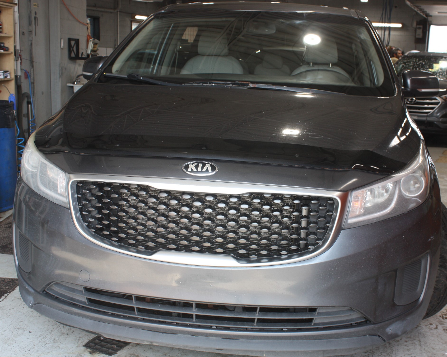 2016 KIA SEDONA LX
