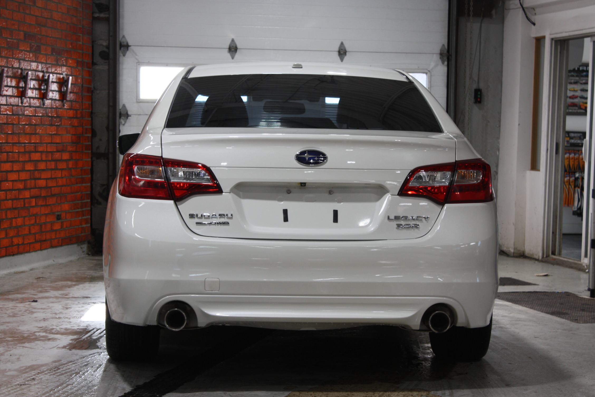 2016 SUBARU LEGACY TECH