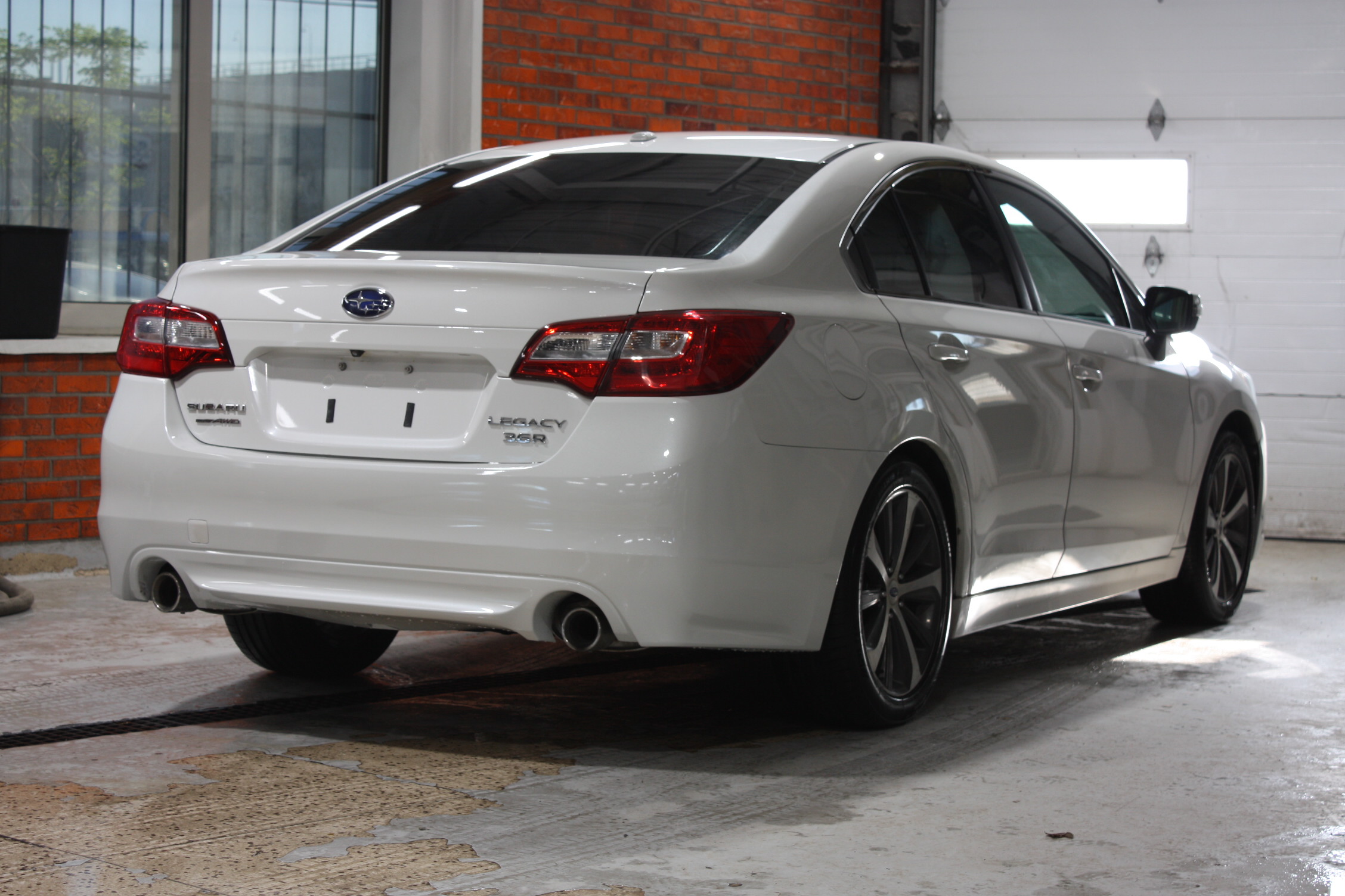 2016 SUBARU LEGACY TECH