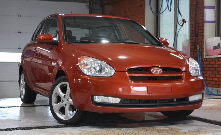 2011 HYUNDAI ACCENT
