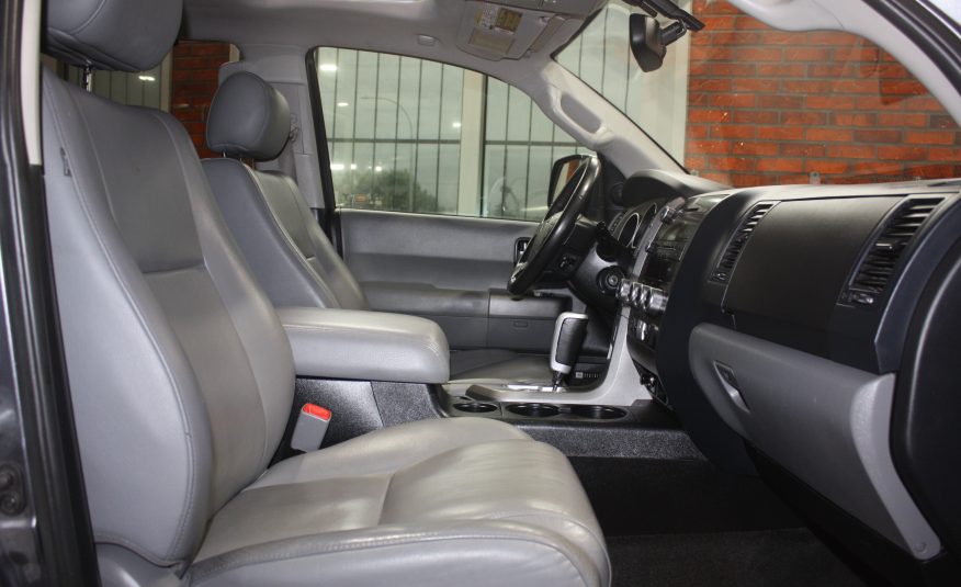 2013 TOYOTA SEQUOIA LIMITED 4X4