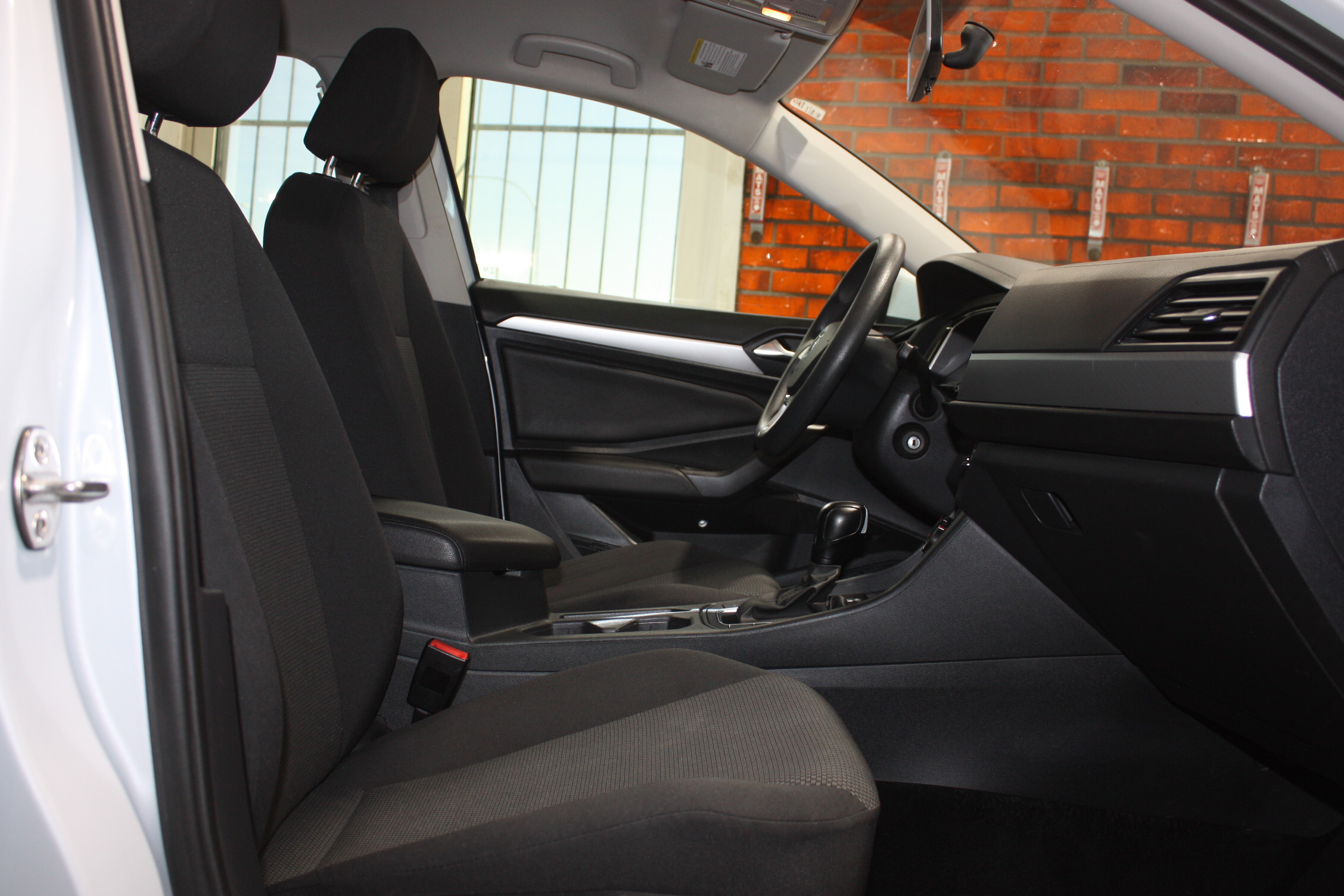 2019 VOLKSWAGEN JETTA COMFORTLINE