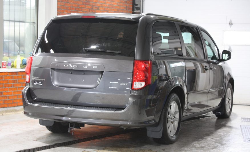 2016 DODGE GRAND CARAVAN SXT