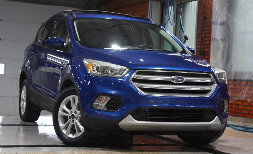 2017 FORD ESCAPE SE AWD