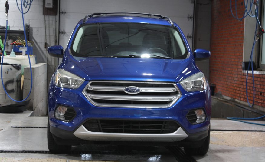 2017 FORD ESCAPE SE AWD