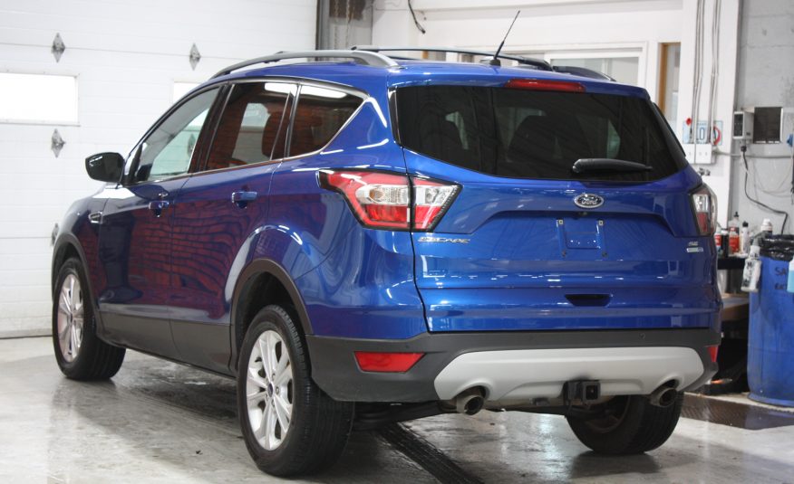 2017 FORD ESCAPE SE AWD