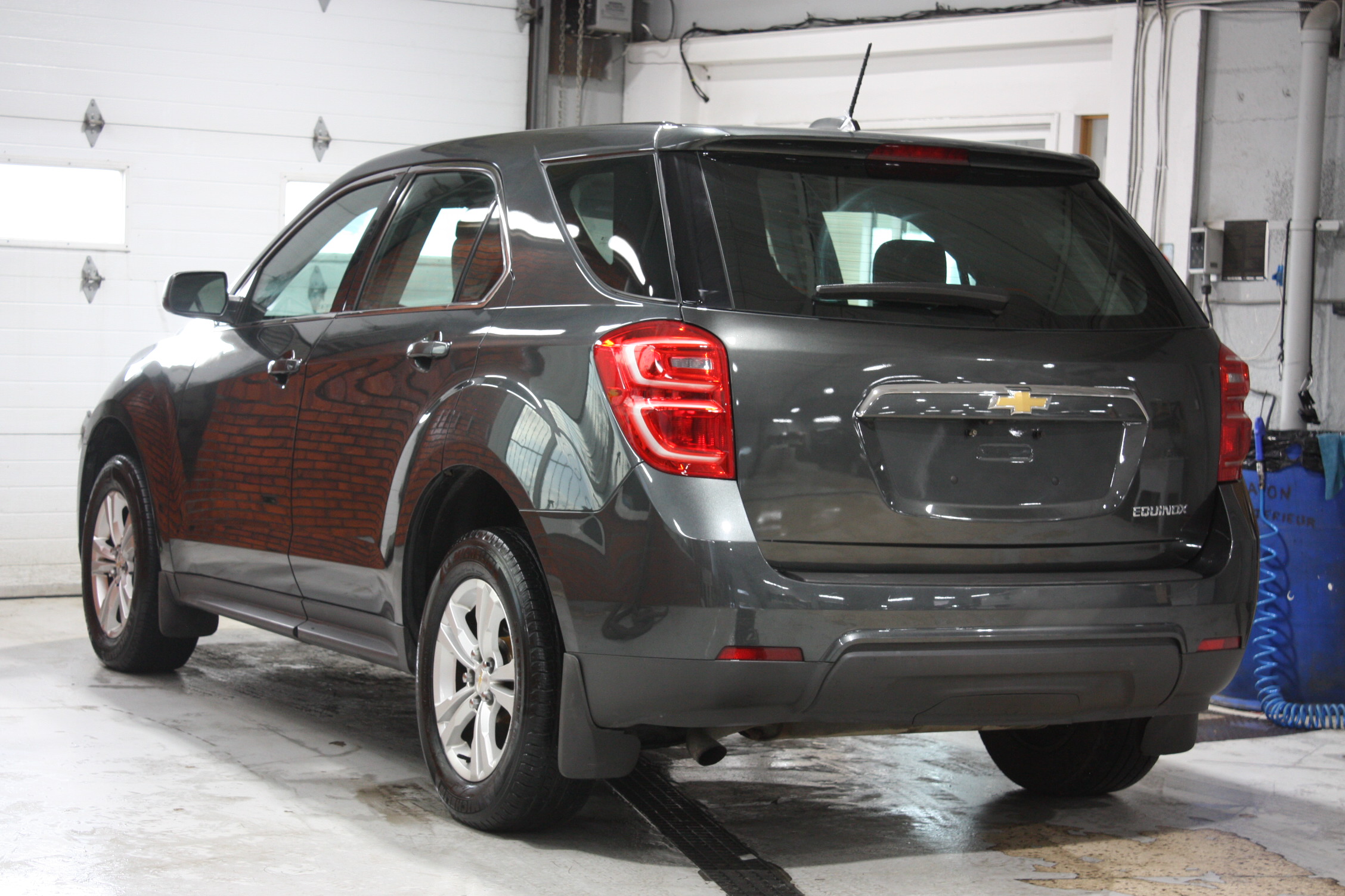 2017 CHEVROLET EQUINOX LS FWD