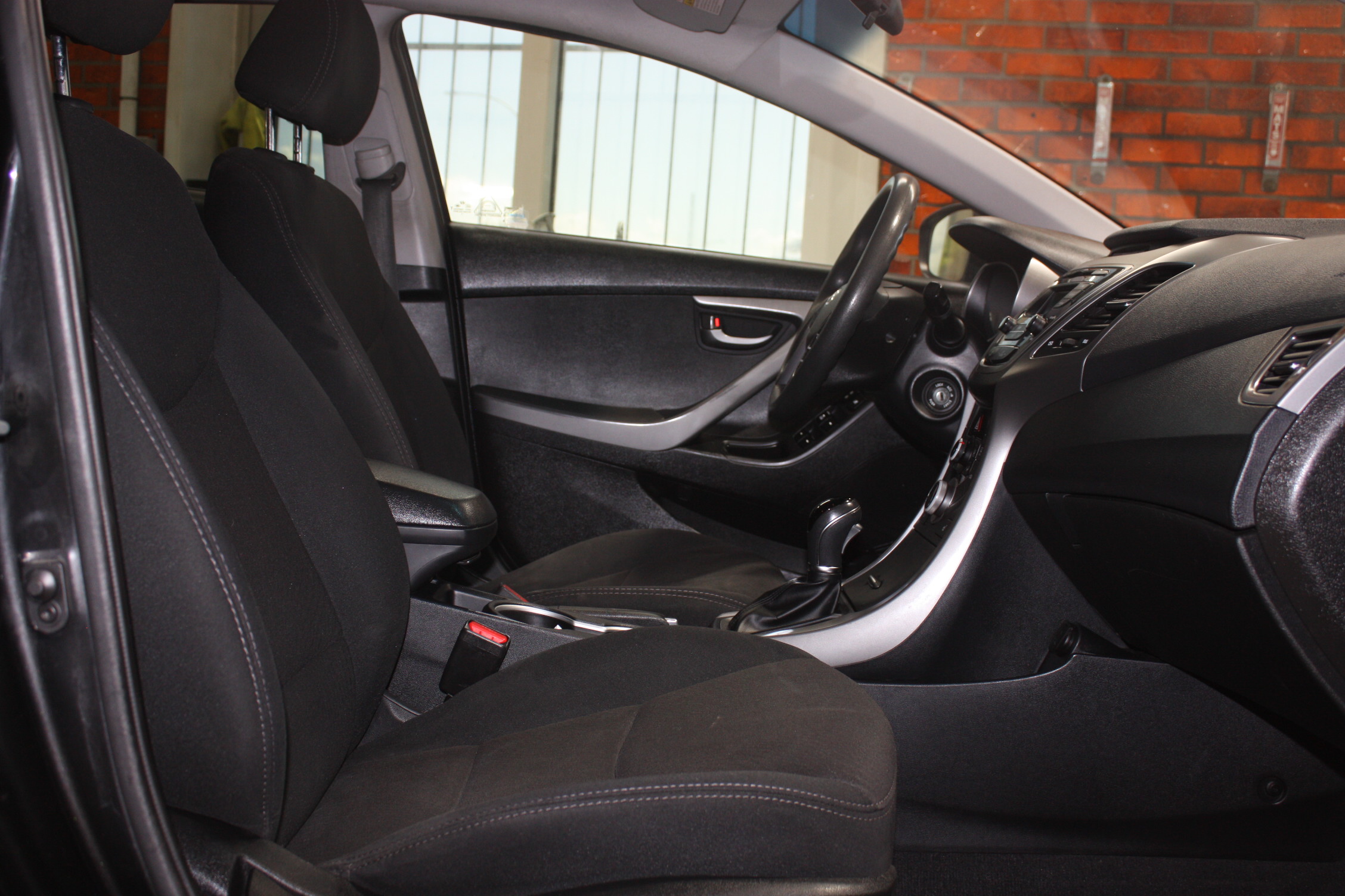 2016 HYUNDAI ELANTRA GL