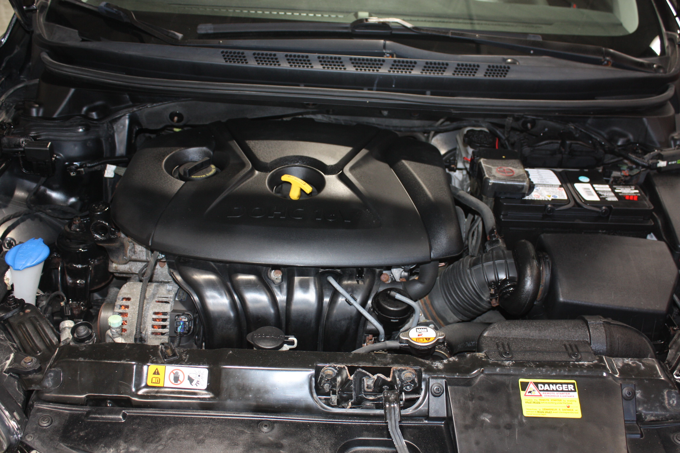 2016 HYUNDAI ELANTRA GL