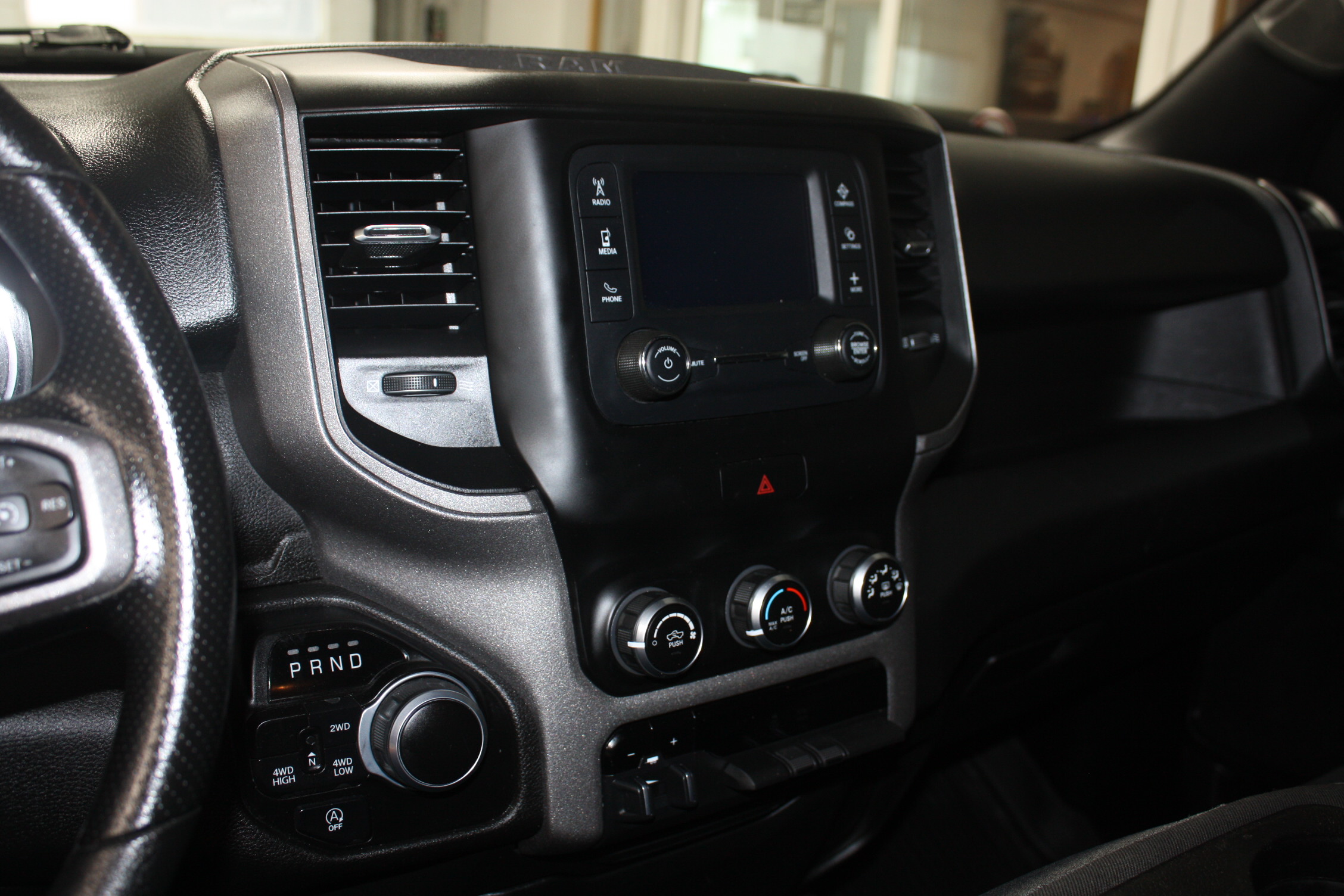 2022 RAM 1500 TRADESMAN 4X4