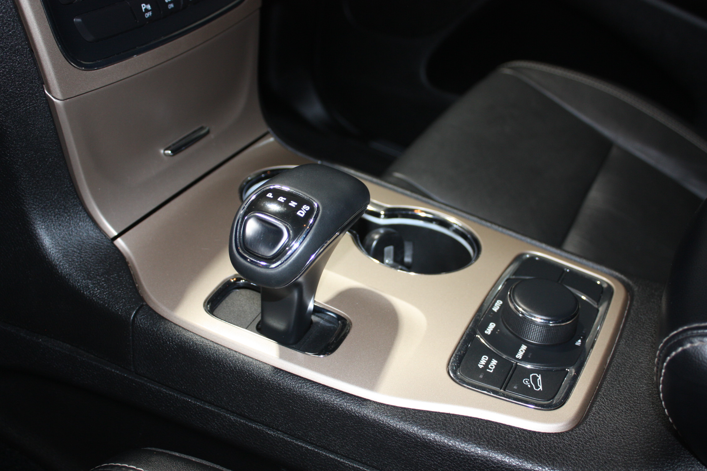 2014 JEEP GRAND CHEROKEE LIMITED 4X4