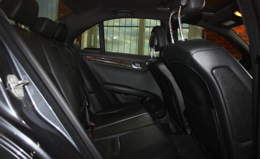 2011 MERCEDES C300 4MATIC
