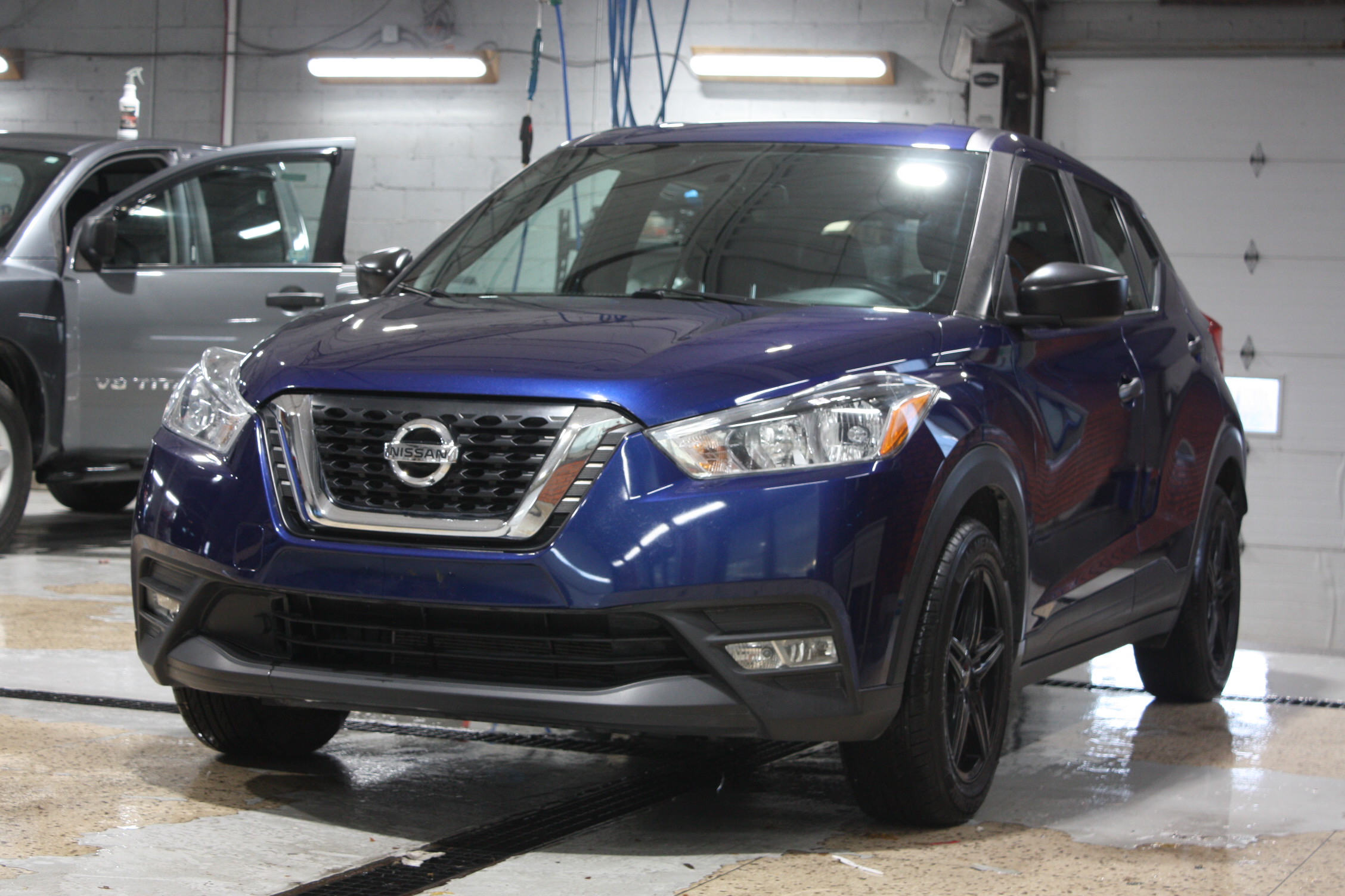 2019 NISSAN KICKS S