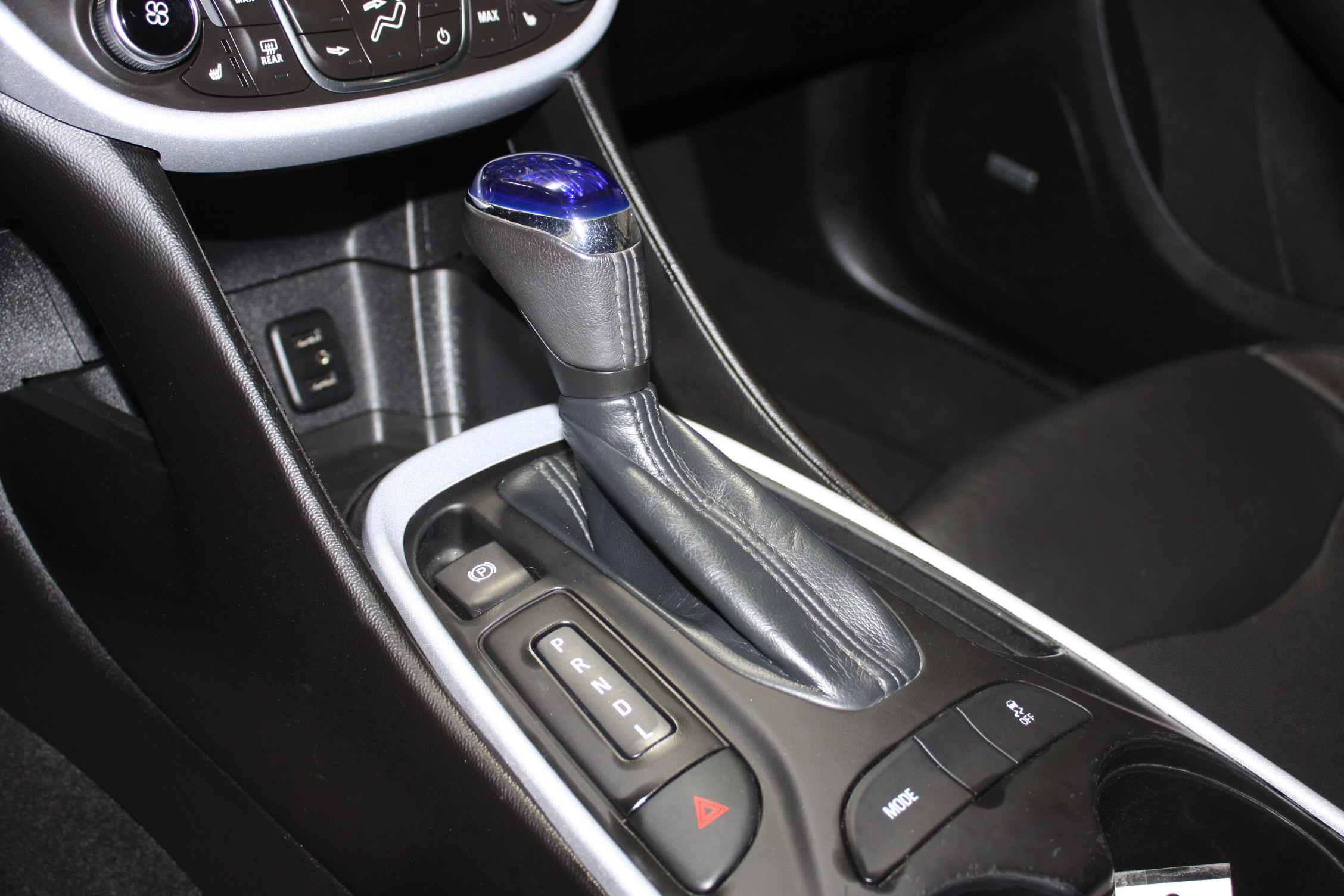 2018 CHEVROLET VOLT LT