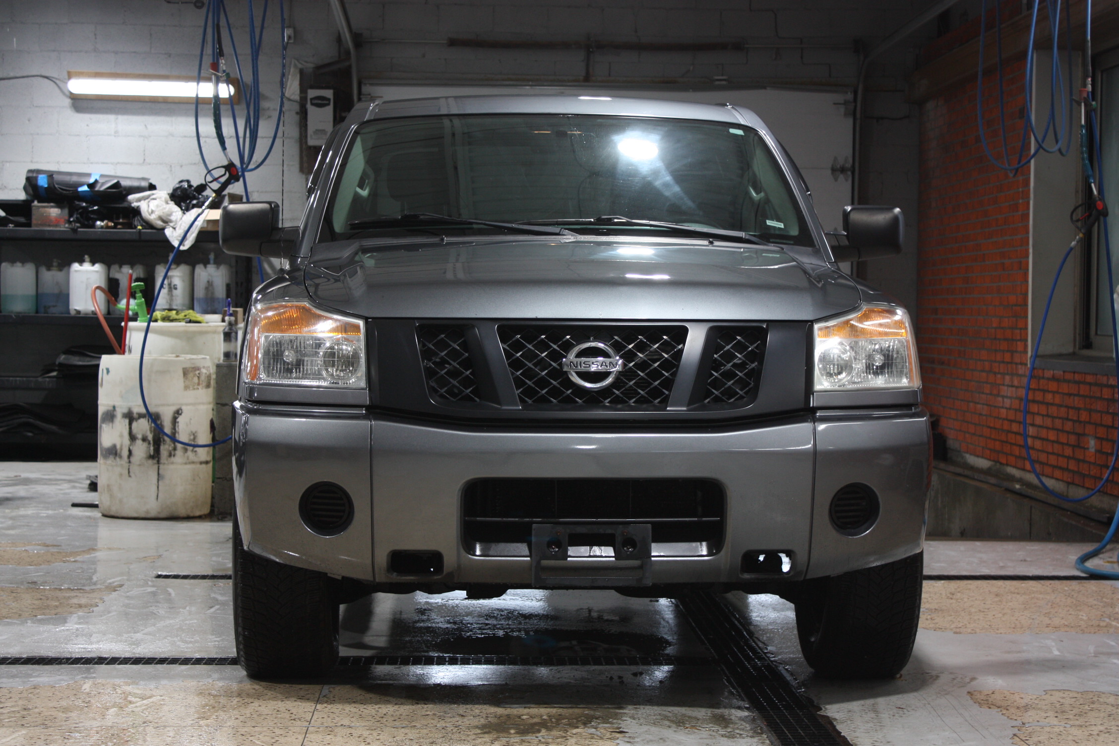 2014 NISSAN TITAN SV
