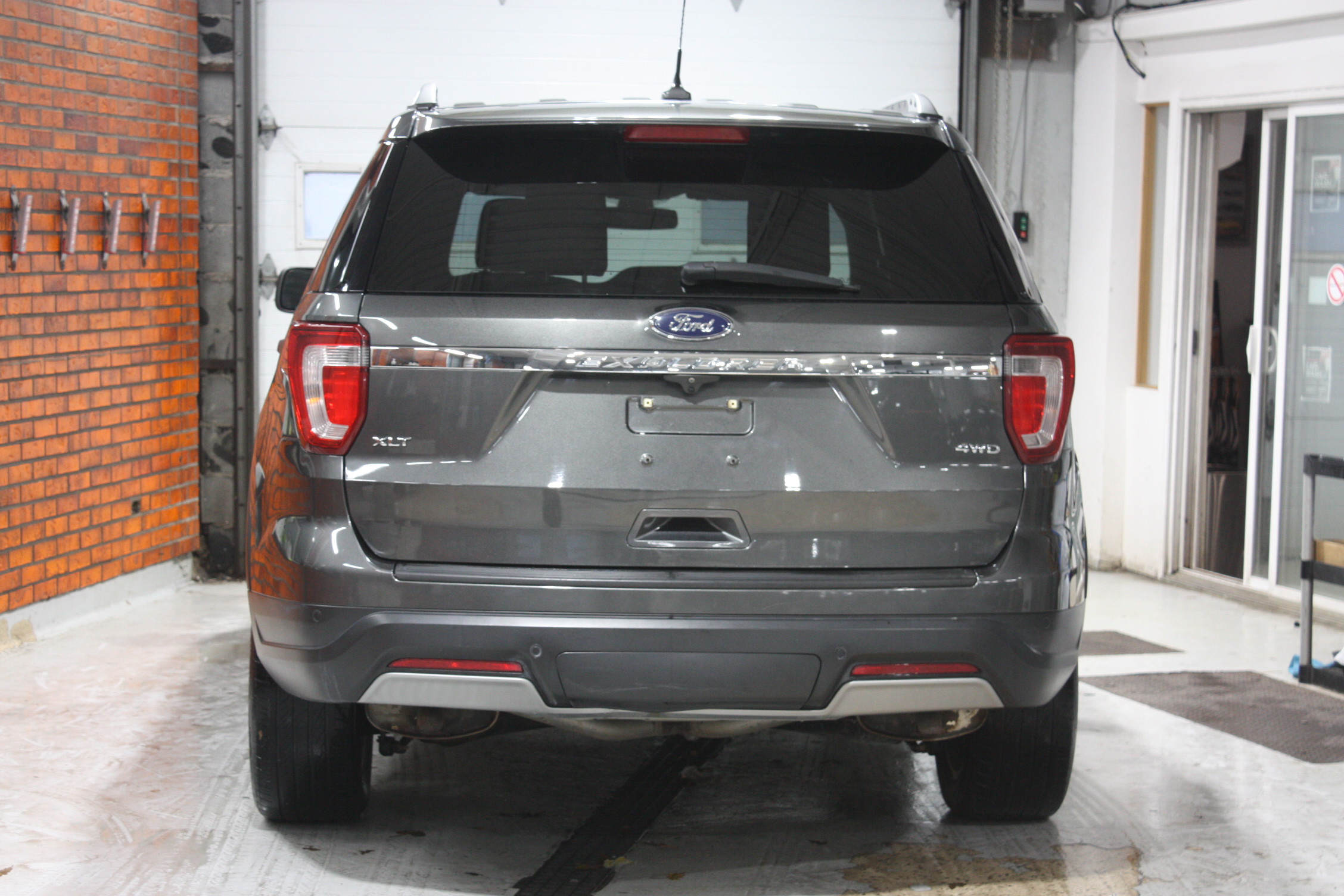 2019 FORD EXPLORER XLT 4X4