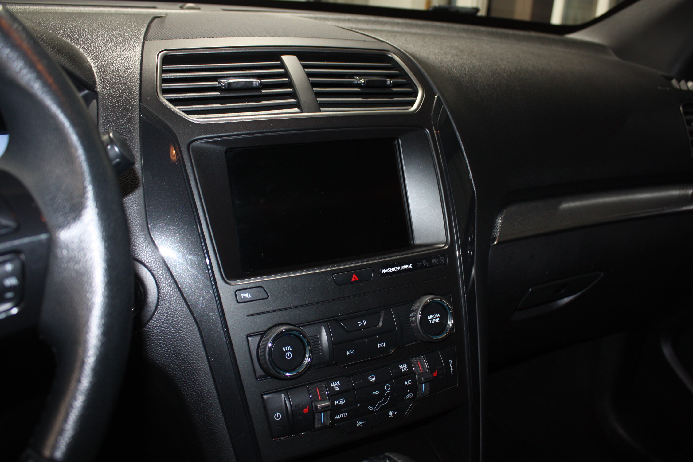 2019 FORD EXPLORER XLT 4X4