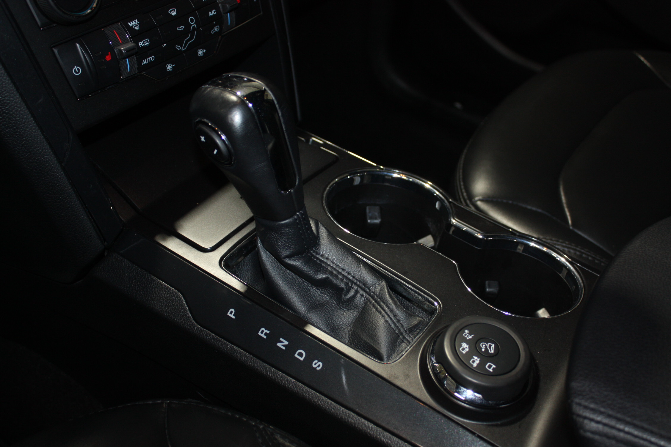 2019 FORD EXPLORER XLT 4X4