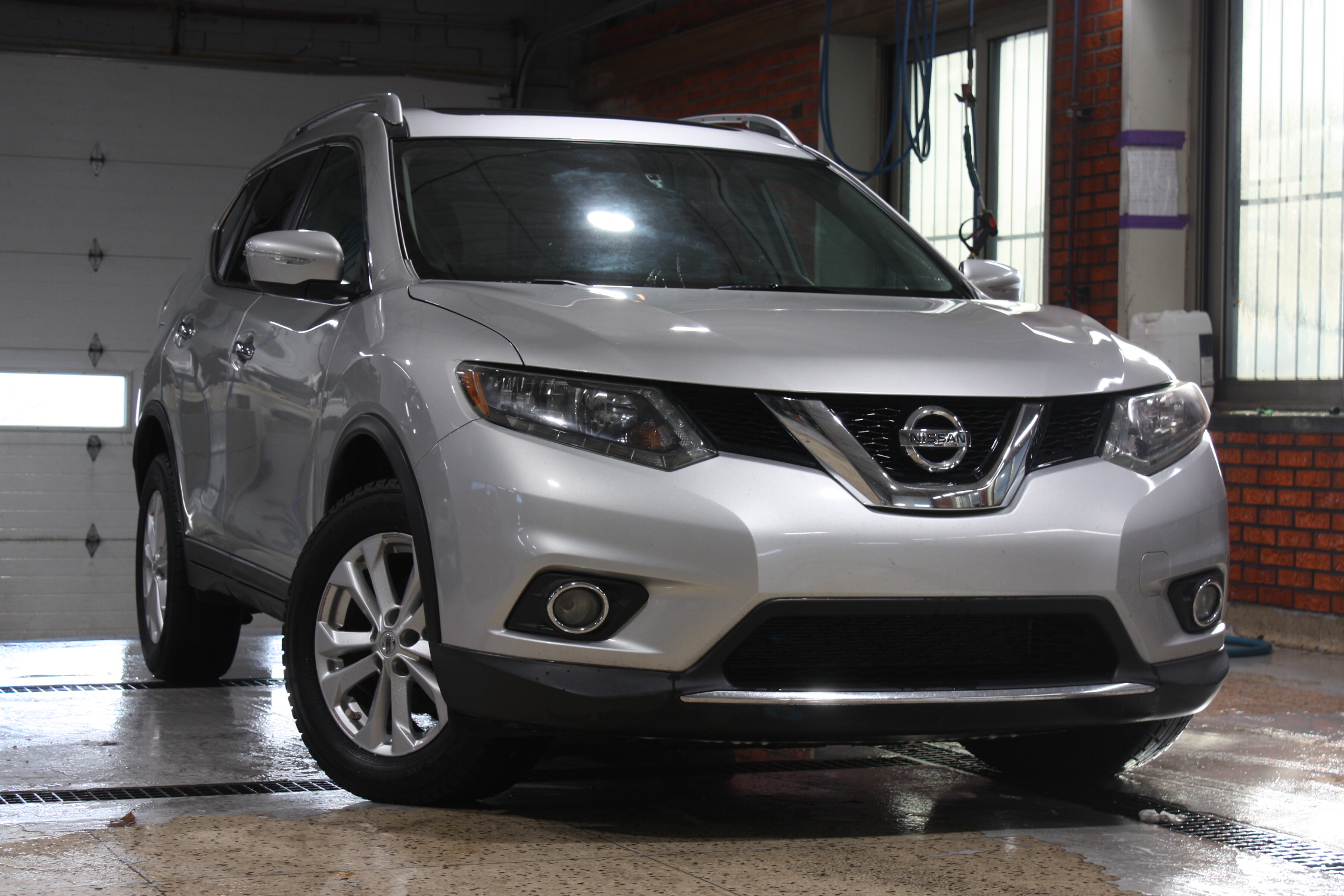 2015 NISSAN ROGUE SV AWD