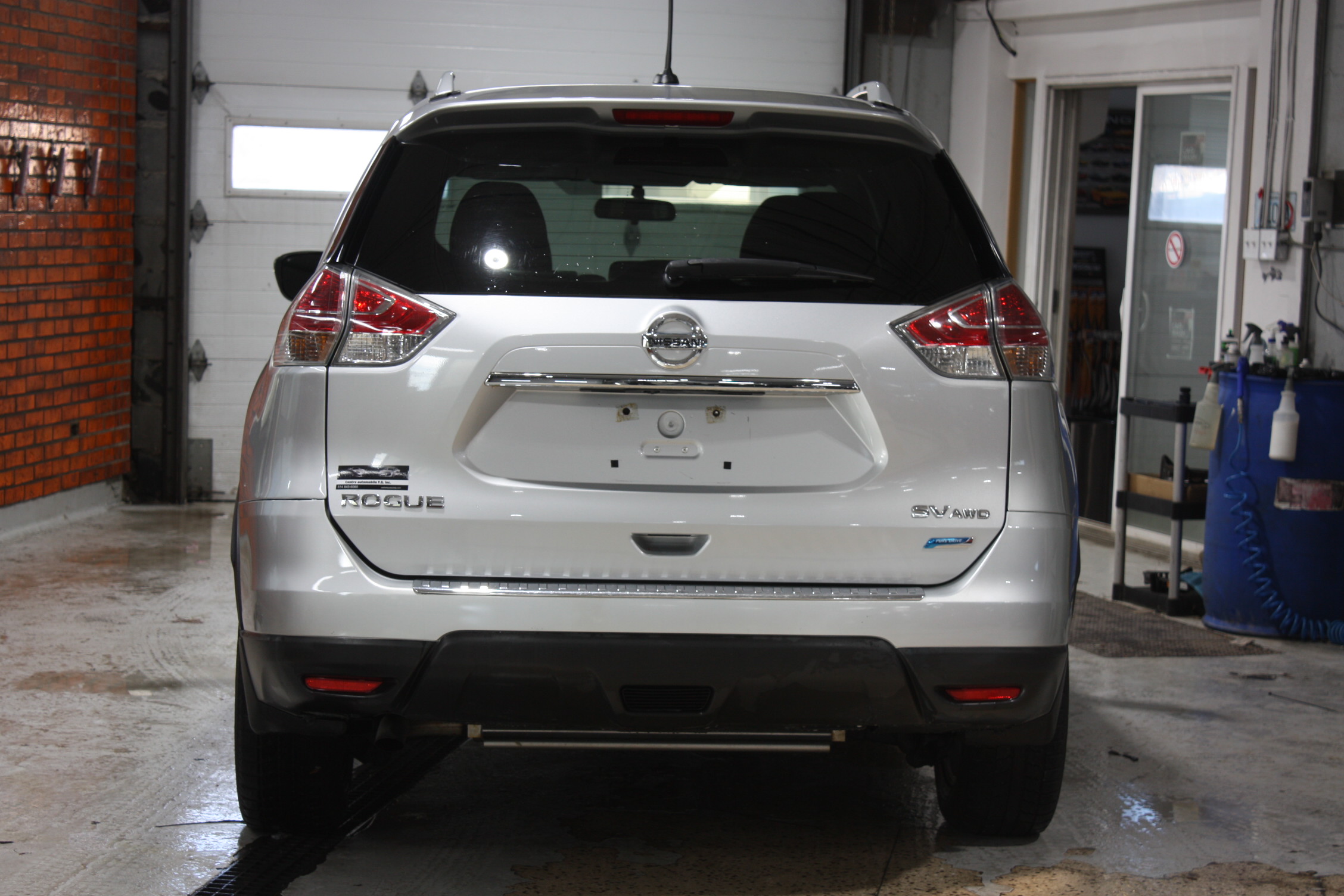 2015 NISSAN ROGUE SV AWD
