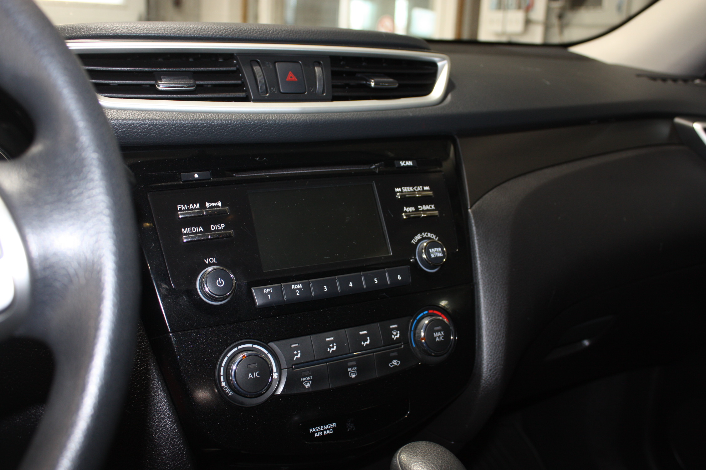 2015 NISSAN ROGUE SV AWD