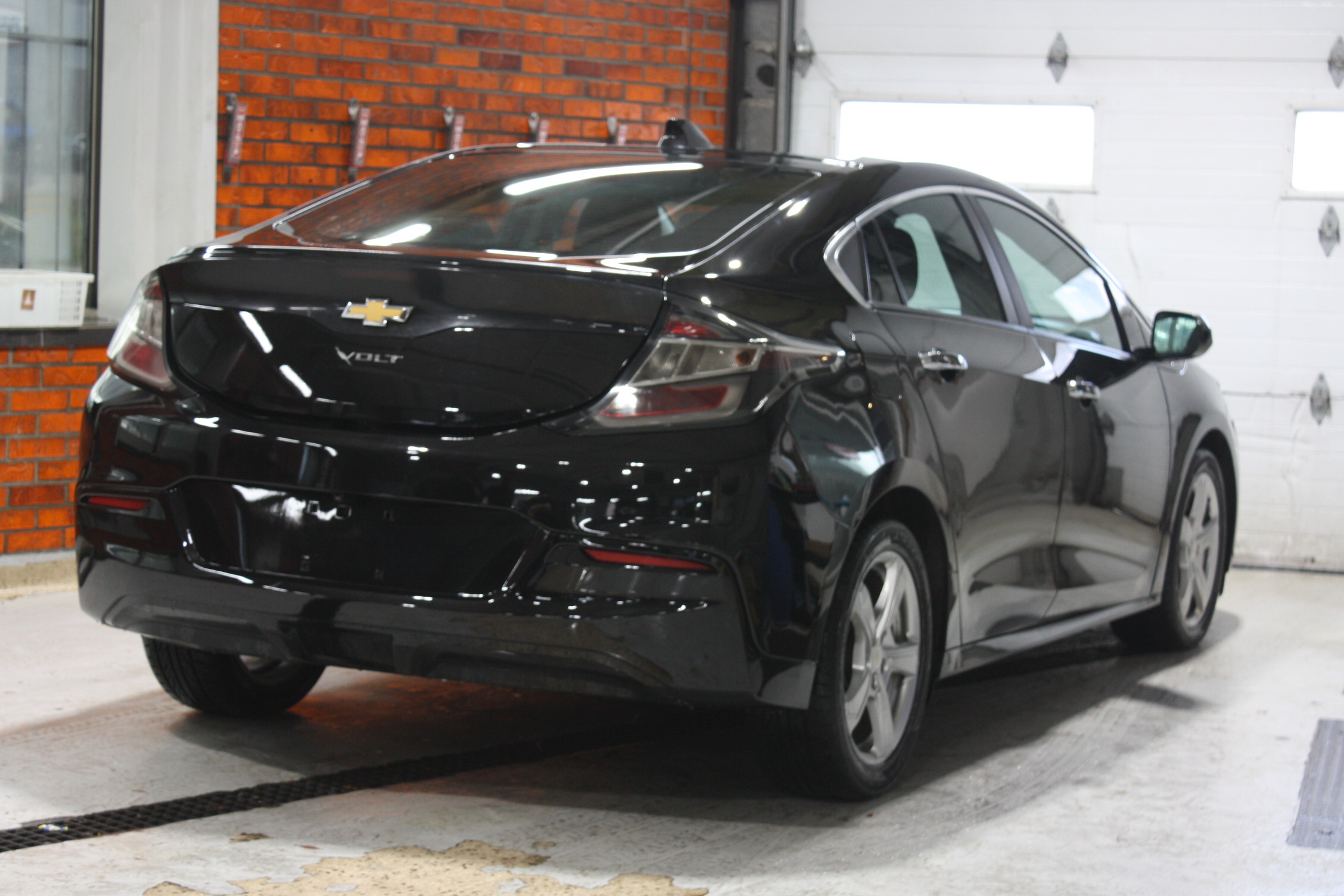 2017 CHEVROLET VOLT