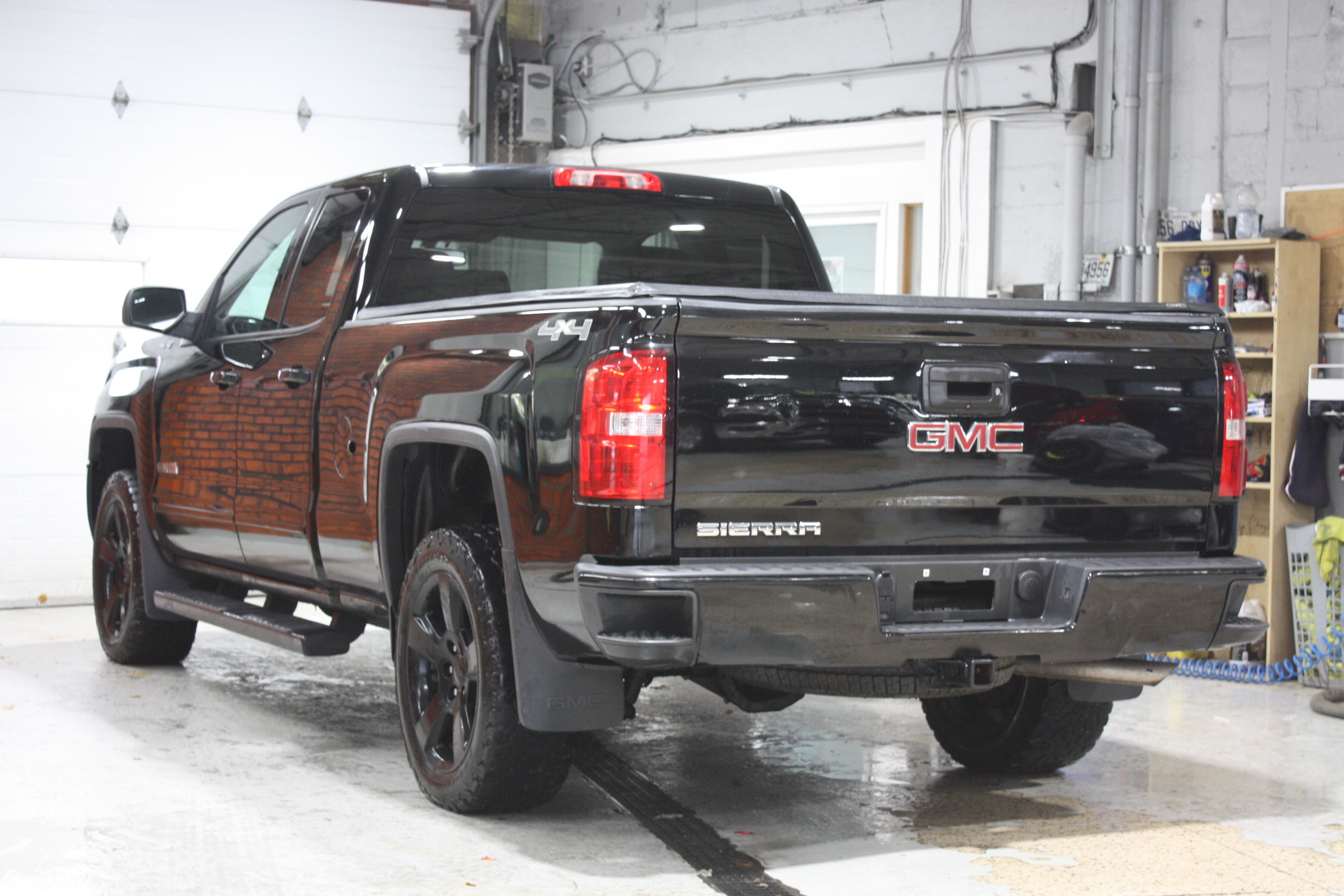 2017 GMC SIERRA 1500 4X4 SLE
