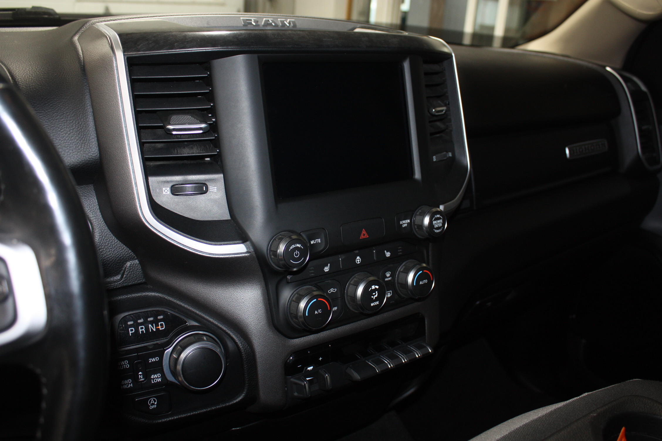 2020 RAM 1500 BIG HORN QUAD CAB 4X4