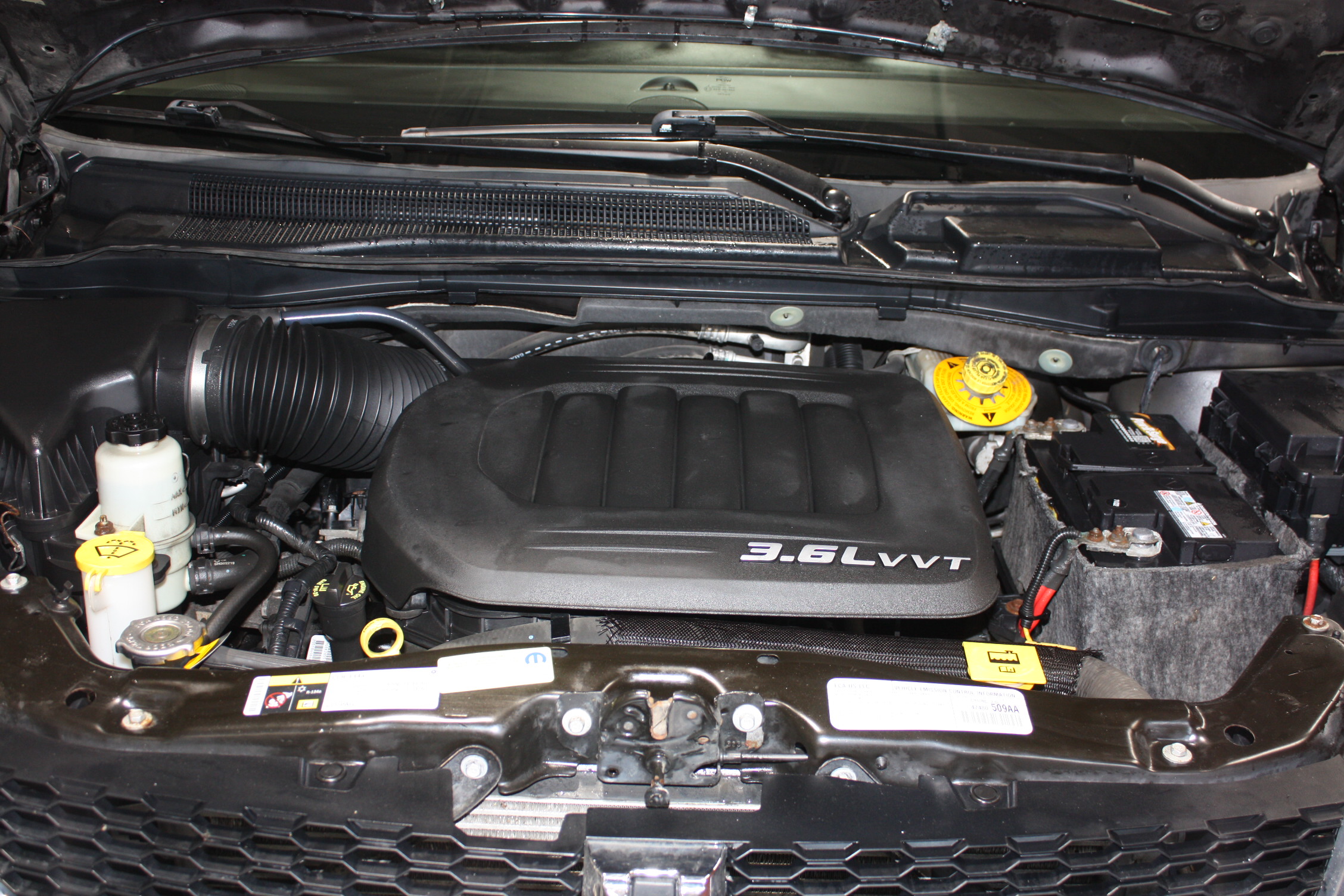 2016 DODGE GRAND CARAVAN CREW STOW & GO