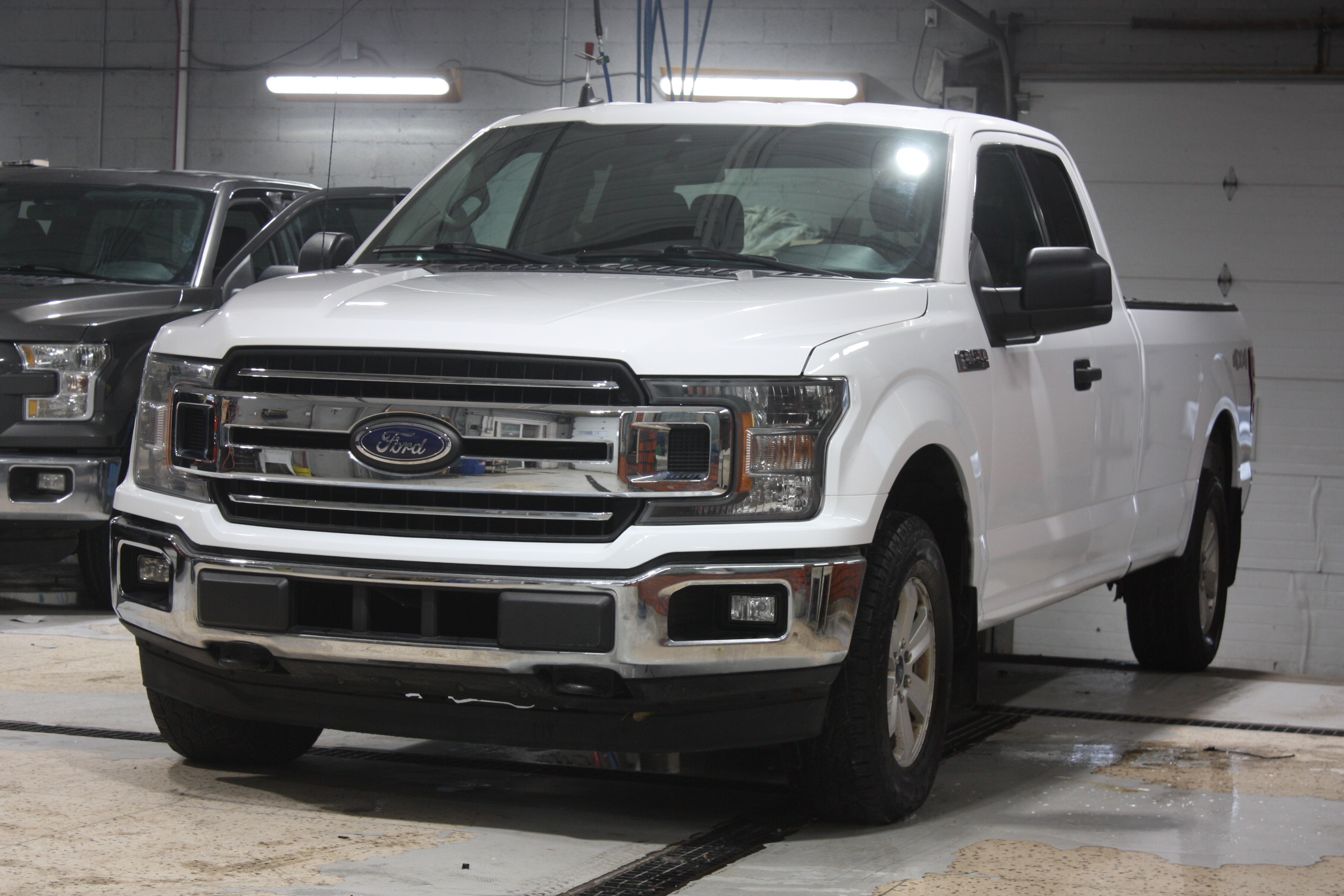 2019 FORD F-150 SUPERCAB XLT 4X4 8’BED