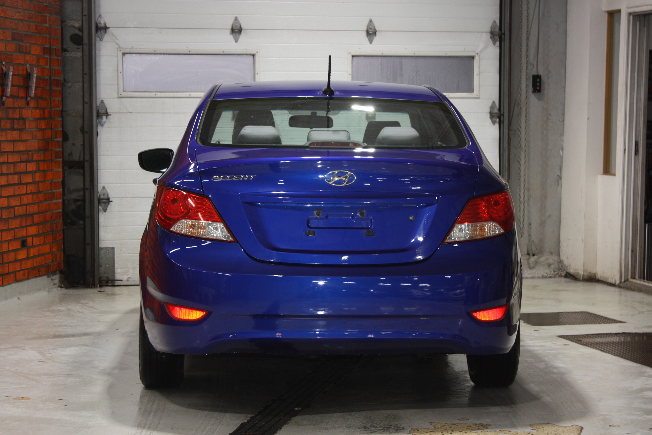 2013 HYUNDAI ACCENT GL