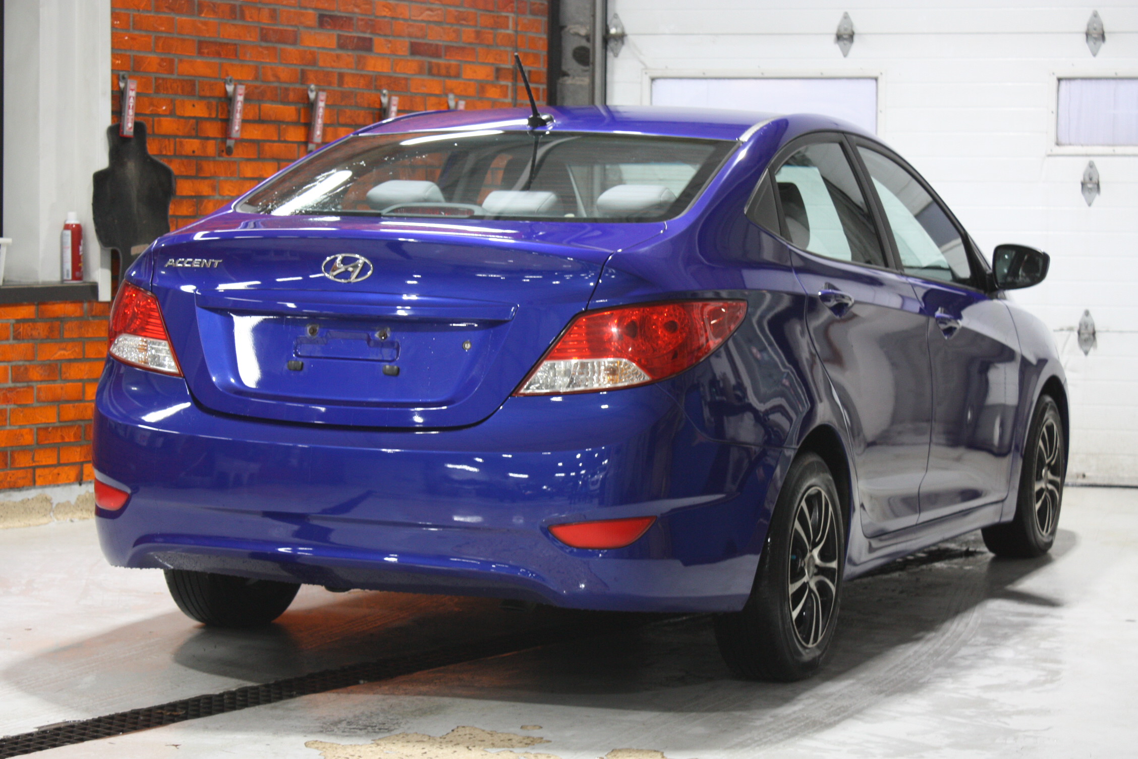 2013 HYUNDAI ACCENT GL