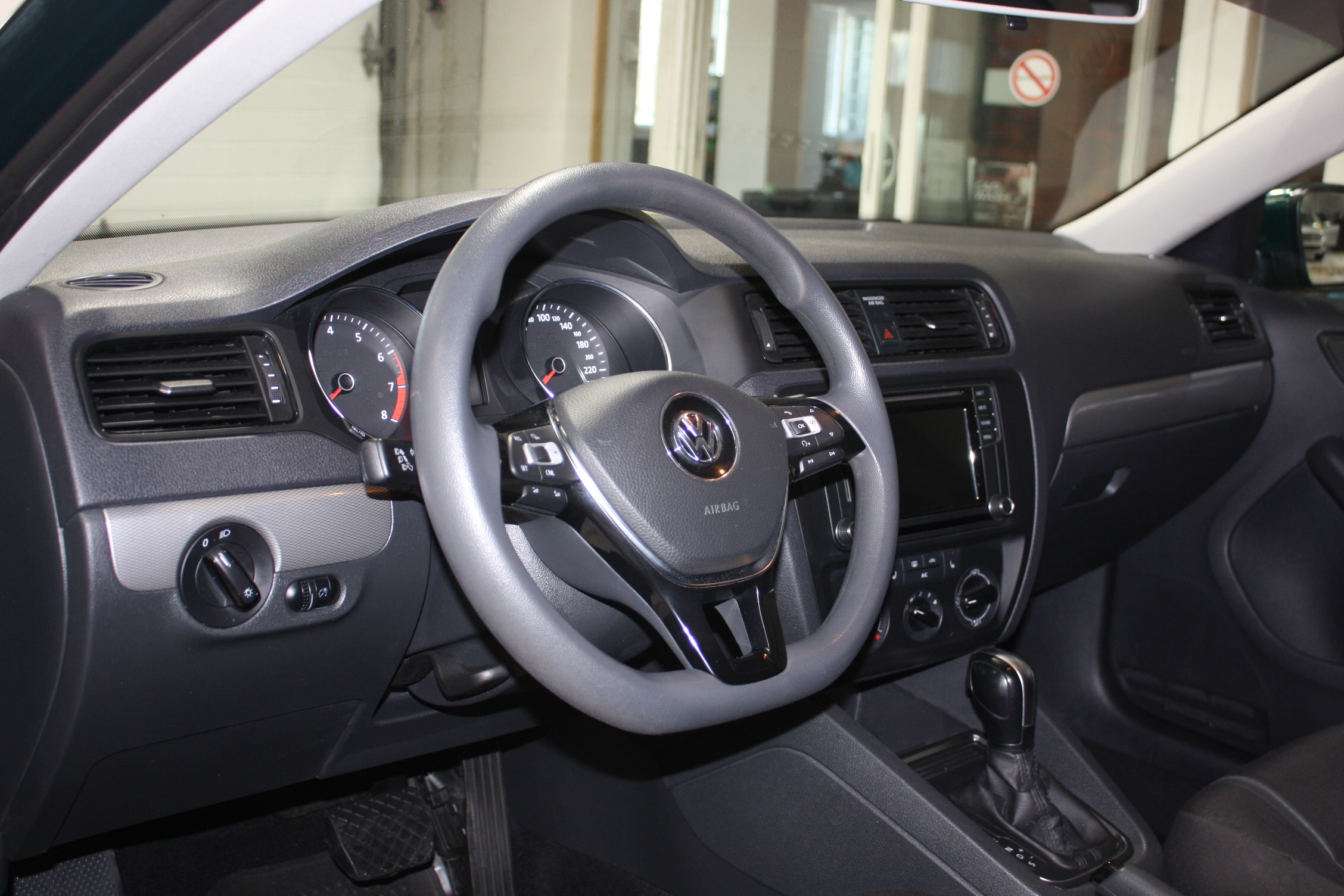 2017 VOLKSWAGEN JETTA