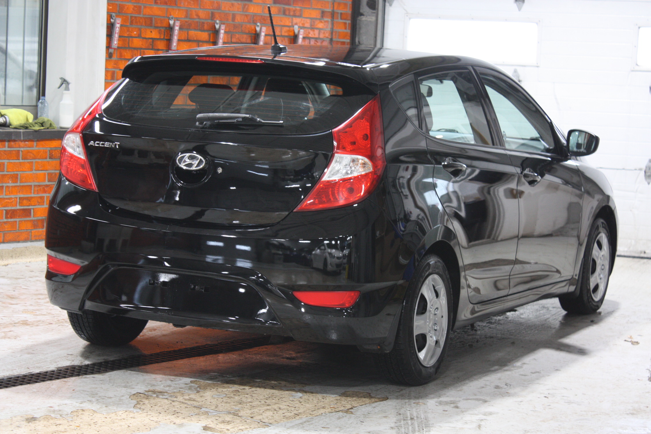 2017 HYUNDAI ACCENT GL HATCHBACK