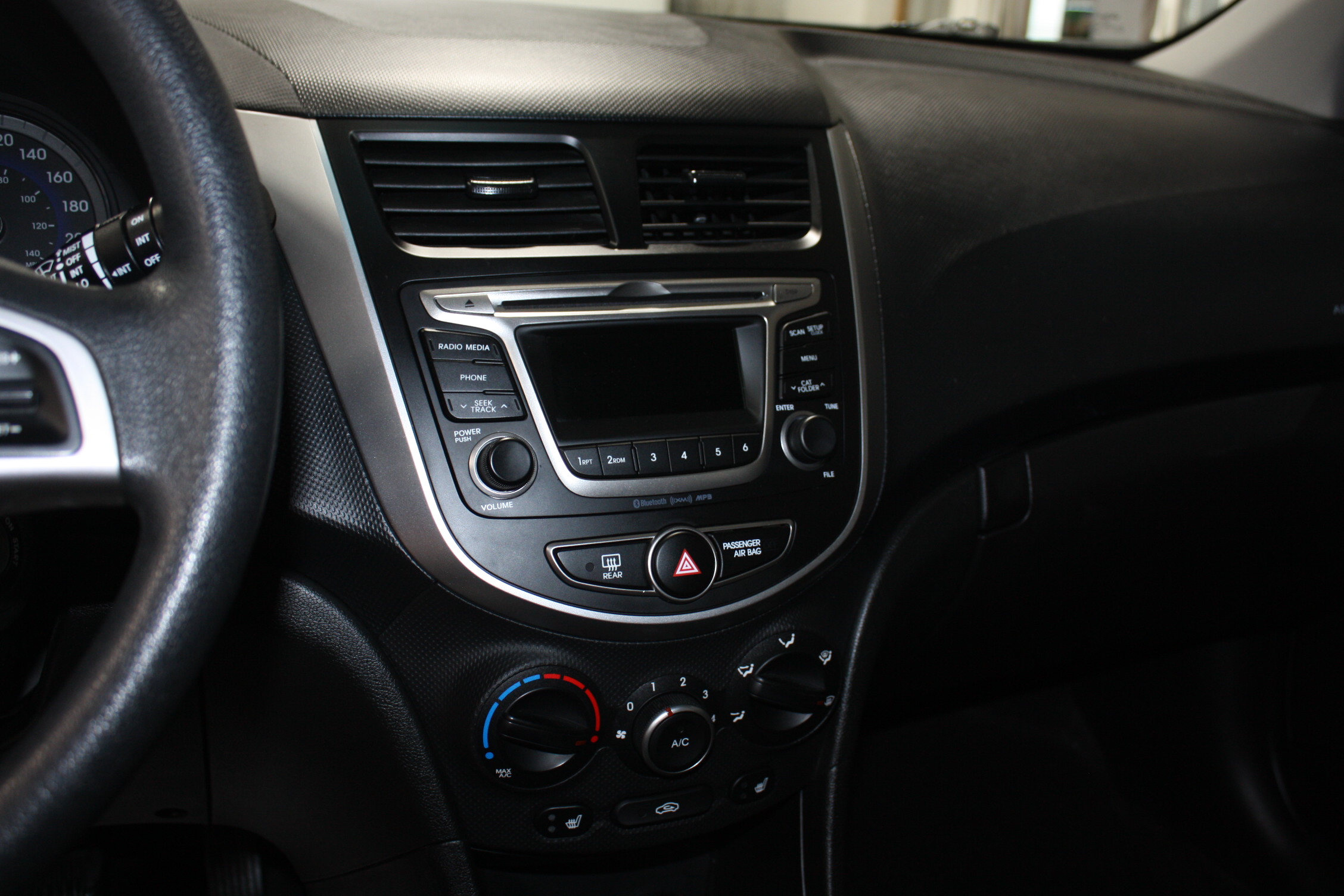 2017 HYUNDAI ACCENT GL HATCHBACK